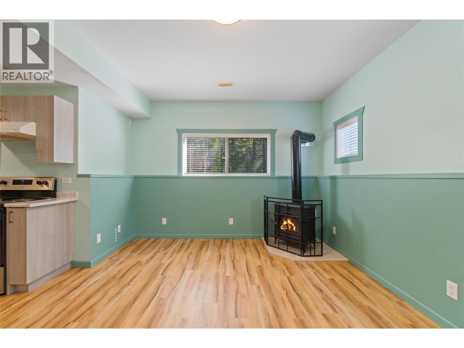 801 20 Street Ne Unit# 27. Salmon Arm, British Columbia