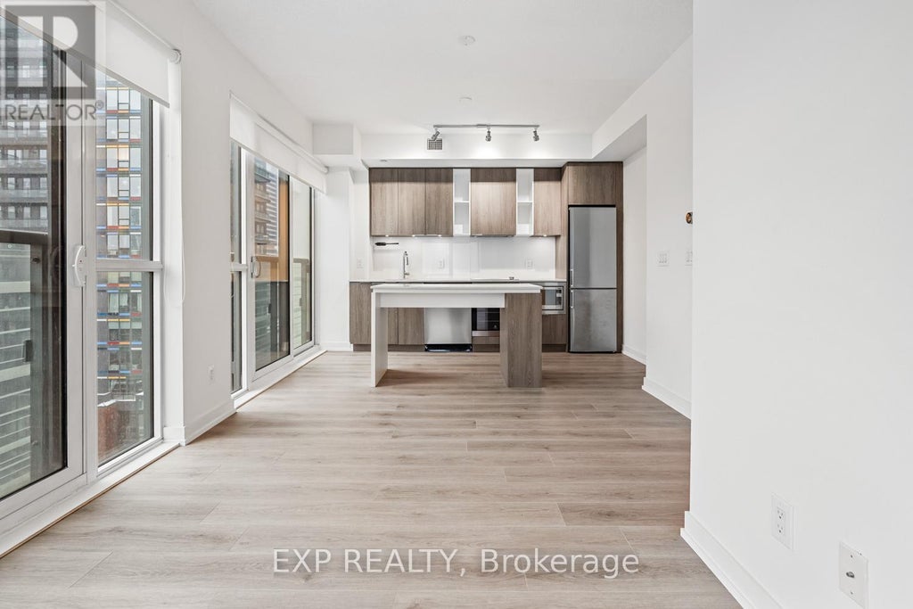 1009 - 200 Sackville Street, Toronto (regent Park)