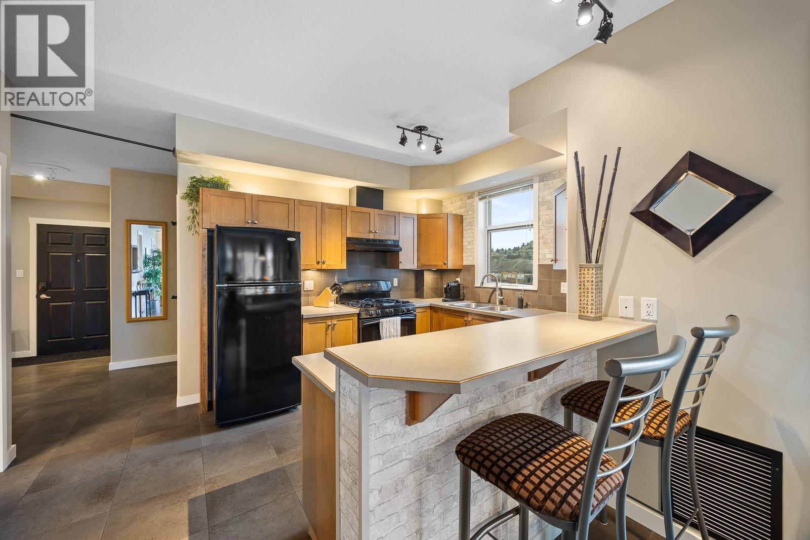 1128 Sunset Drive Unit# 803. Kelowna, British Columbia