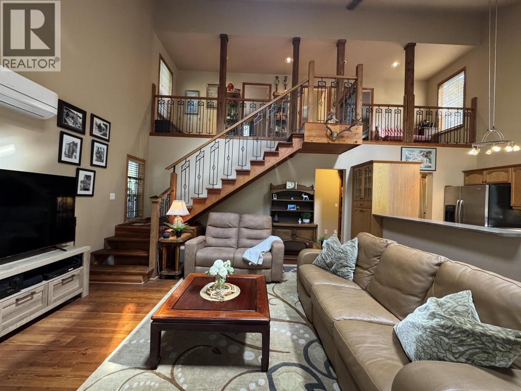 714 Charter Road, Mayne Island