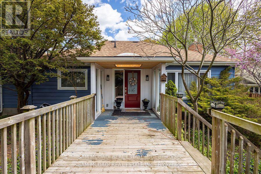 1730 Sunningdale Bend, Mississauga (clarkson)