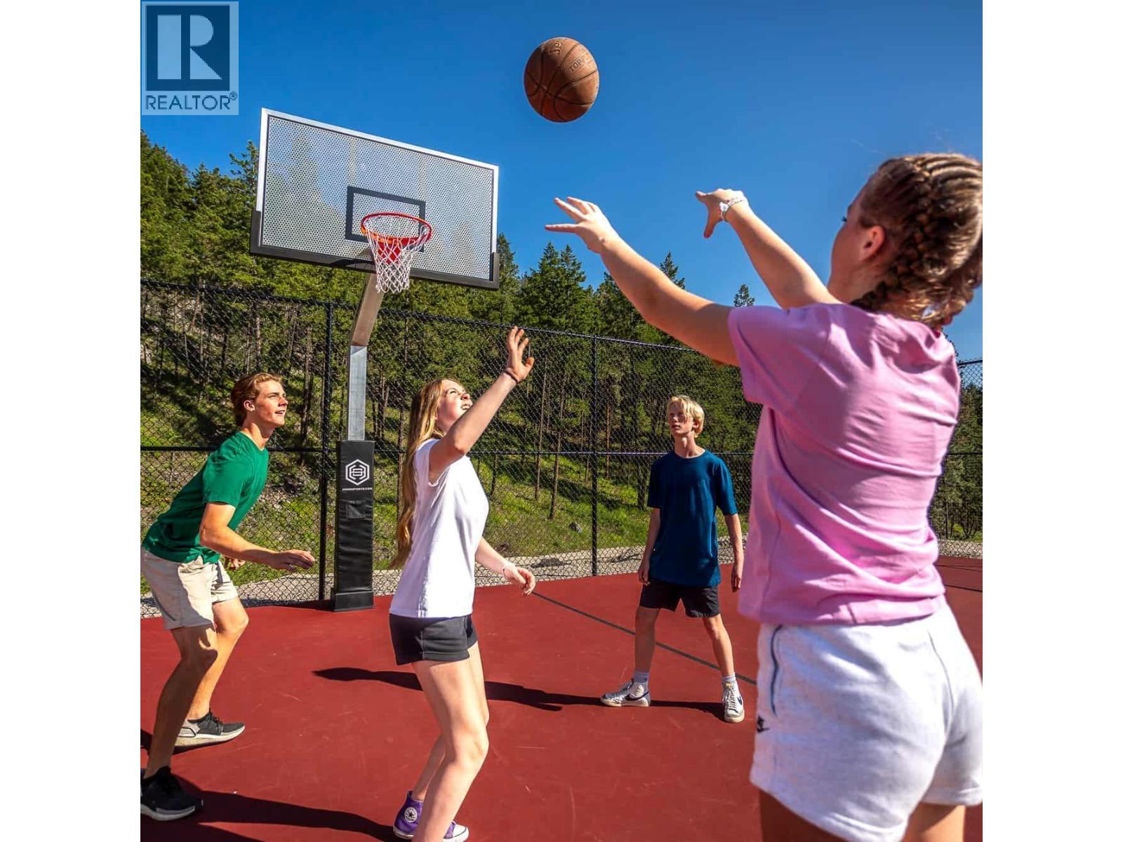 3411 Water Birch Circle Circle Lot# 45. Kelowna, British Columbia