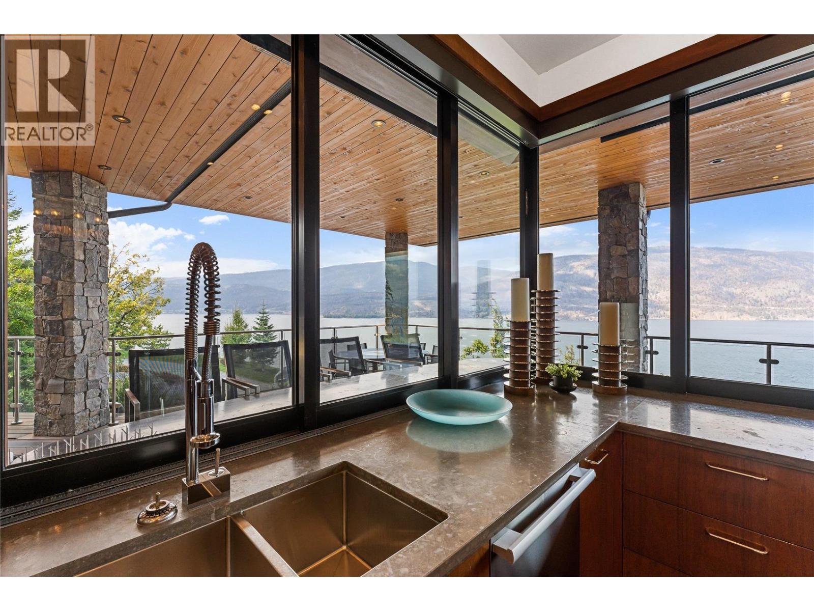 180 Sheerwater Court Unit# 23. Kelowna, British Columbia