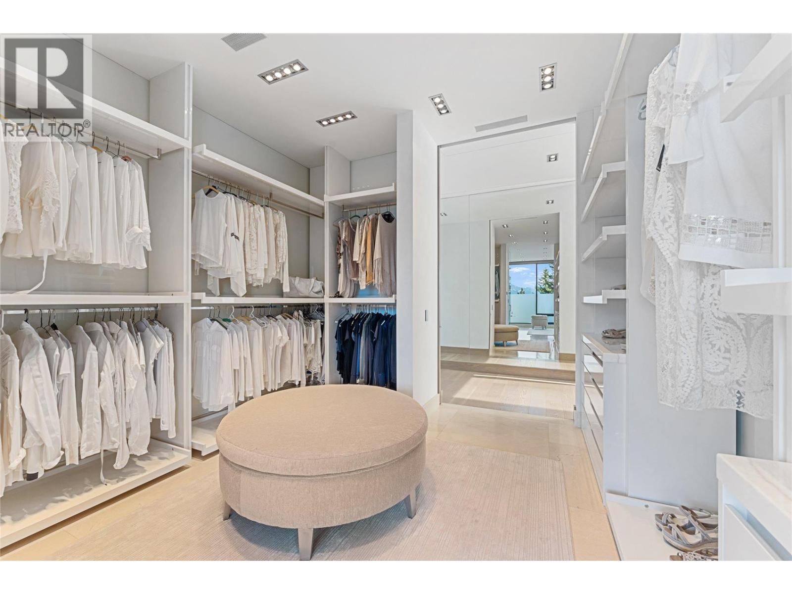 180 Sheerwater Court Unit# 23. Kelowna, British Columbia