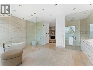 180 Sheerwater Court Unit# 23. Kelowna, British Columbia