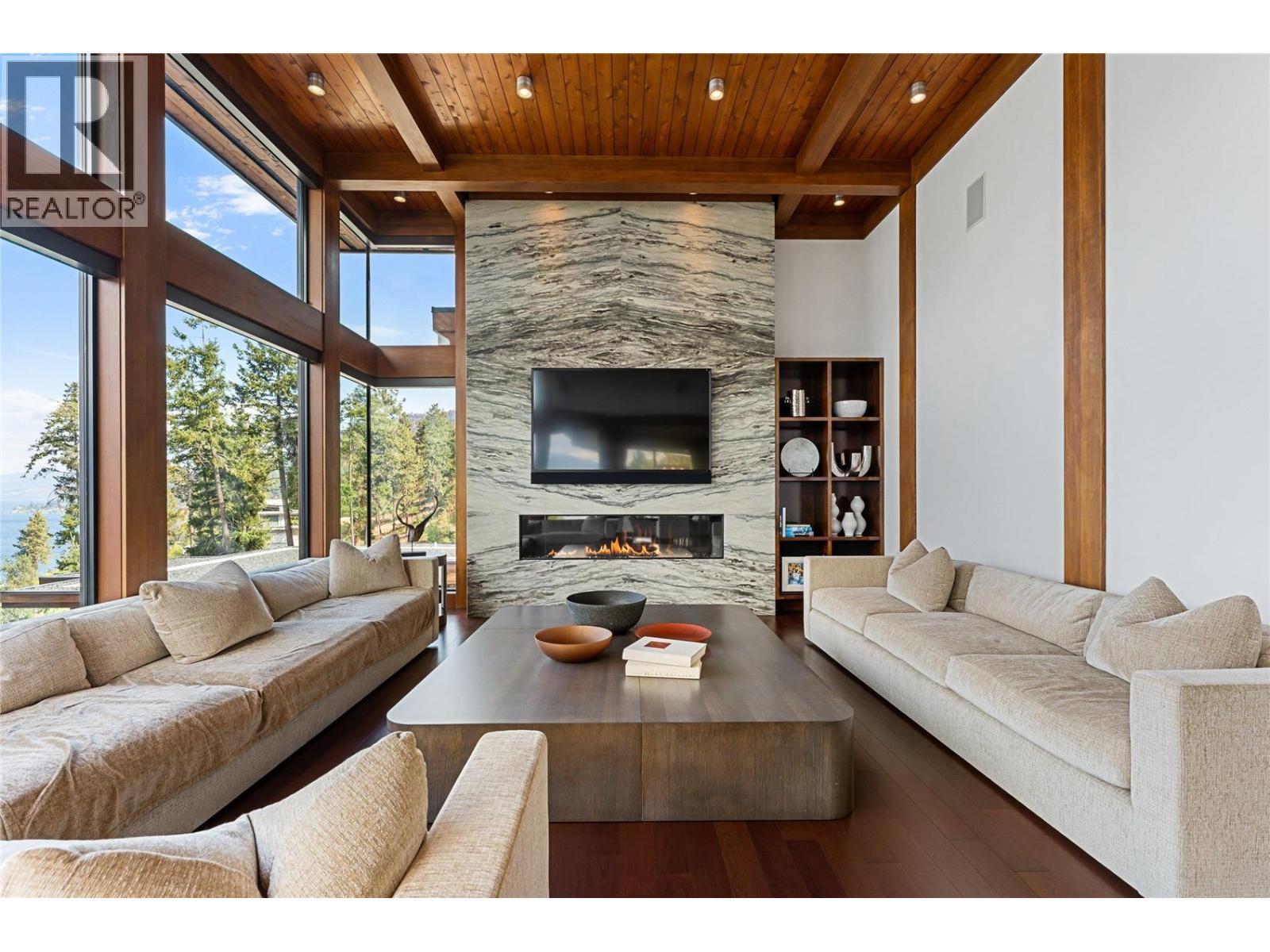 180 Sheerwater Court Unit# 23. Kelowna, British Columbia