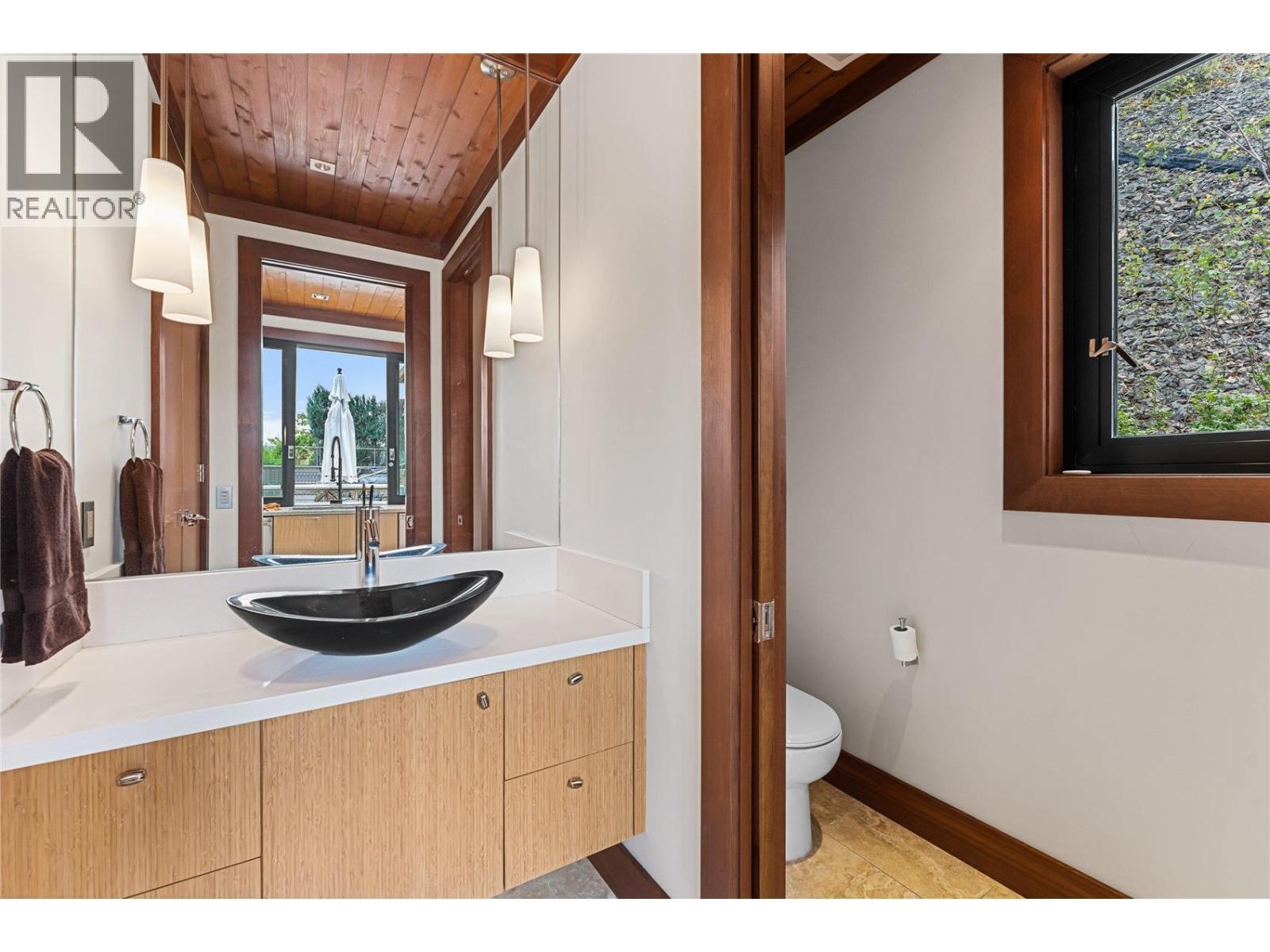 180 Sheerwater Court Unit# 23. Kelowna, British Columbia