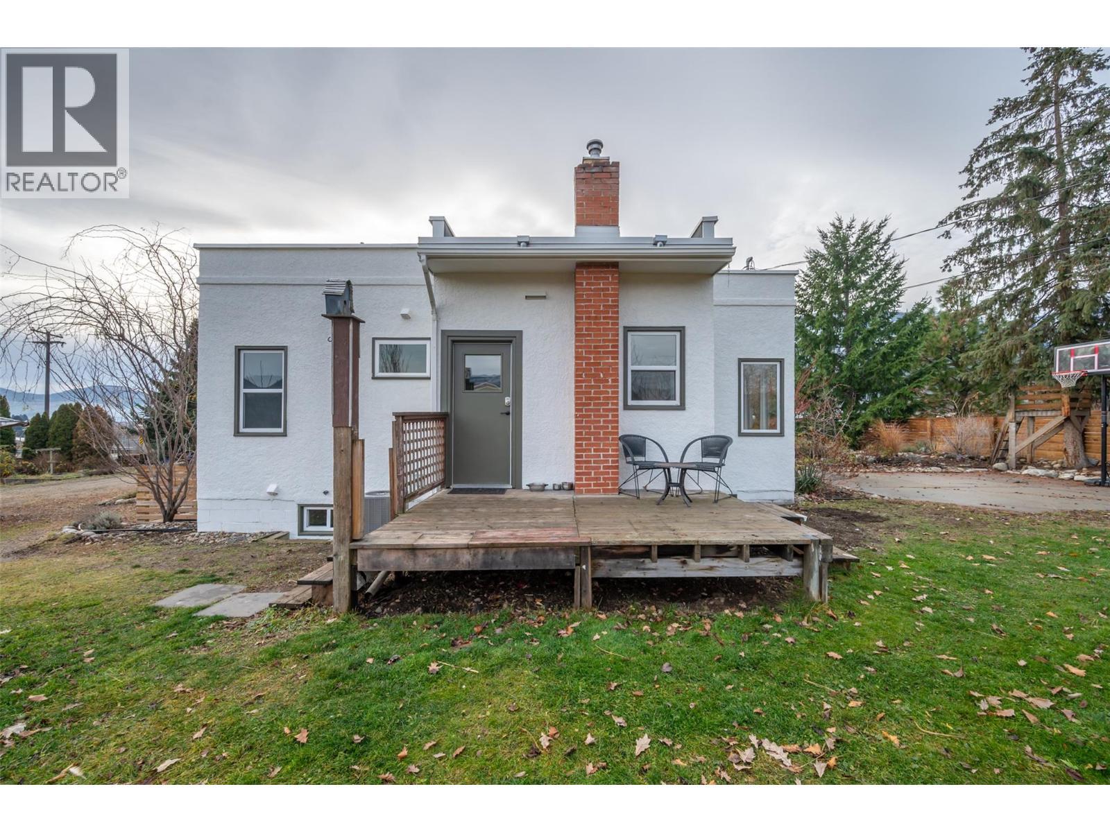 824 Road 2. Oliver, British Columbia