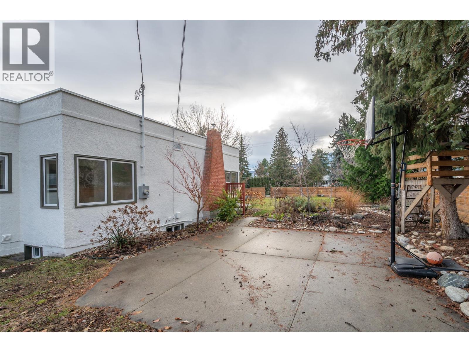 824 Road 2. Oliver, British Columbia