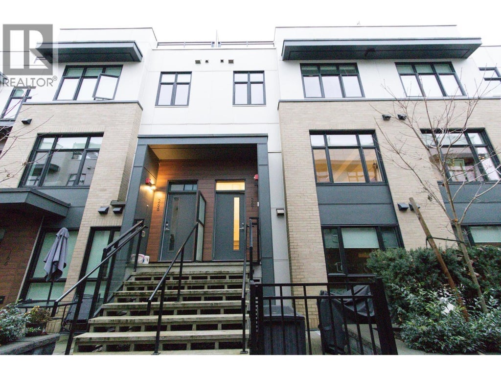 267 2035 Glenaire Drive, North Vancouver