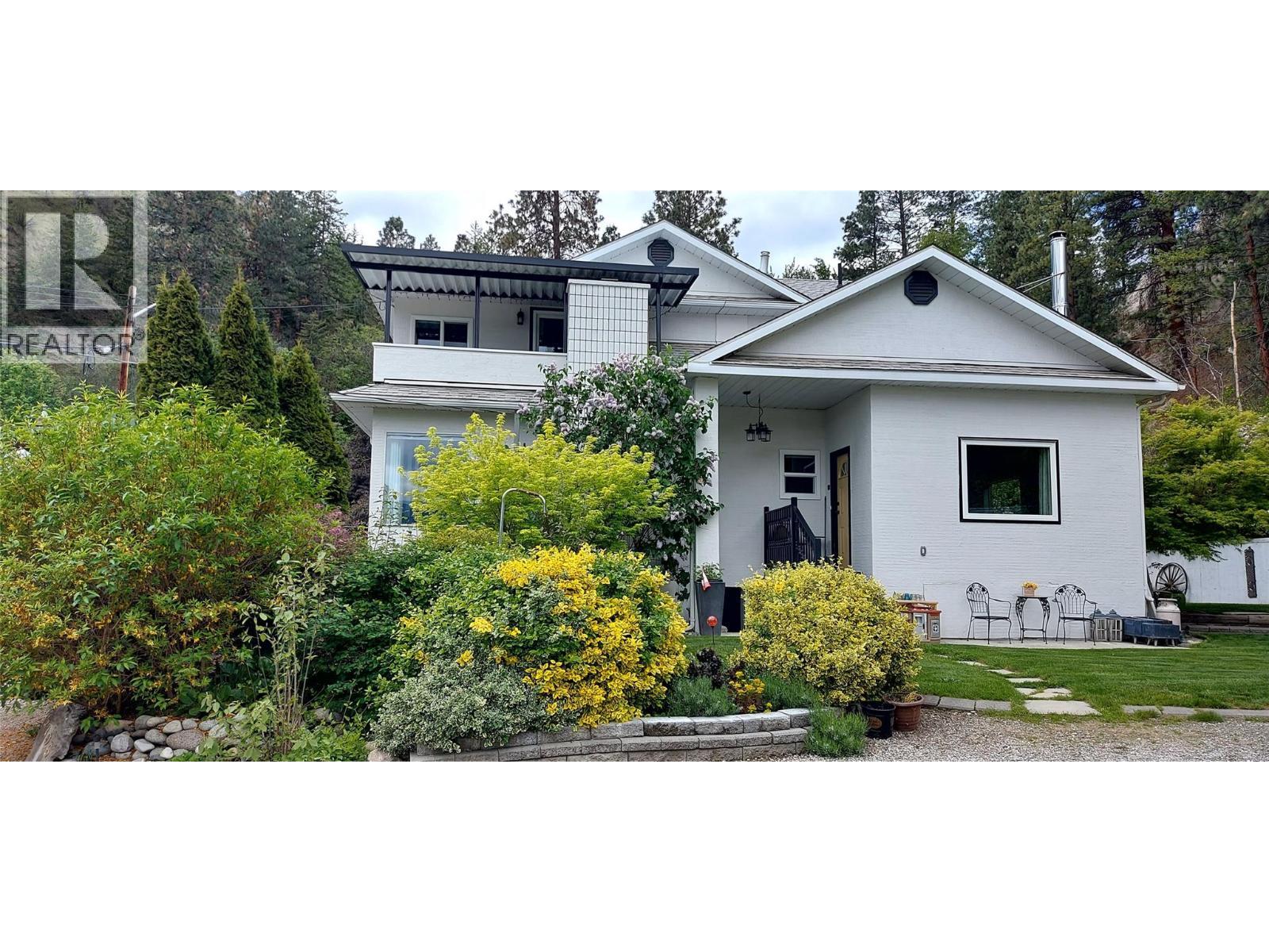 5706 Butler Street. Summerland, British Columbia