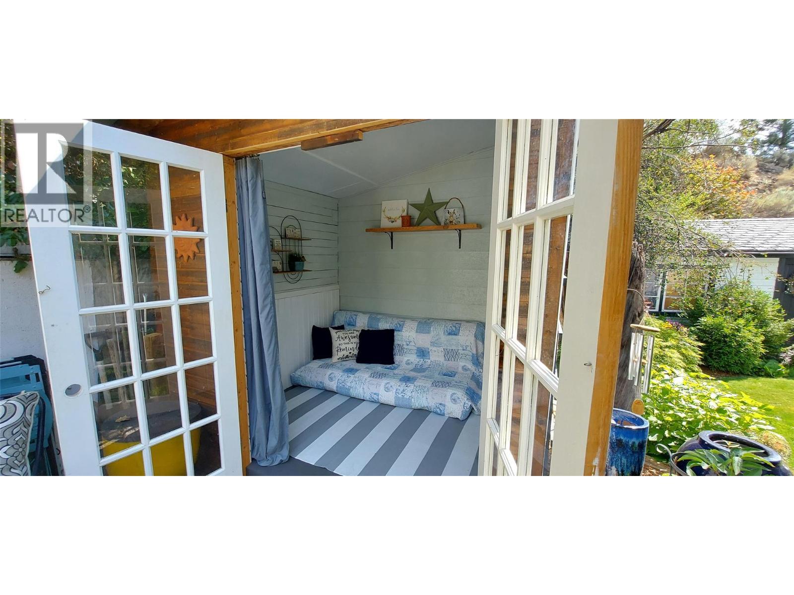 5706 Butler Street. Summerland, British Columbia