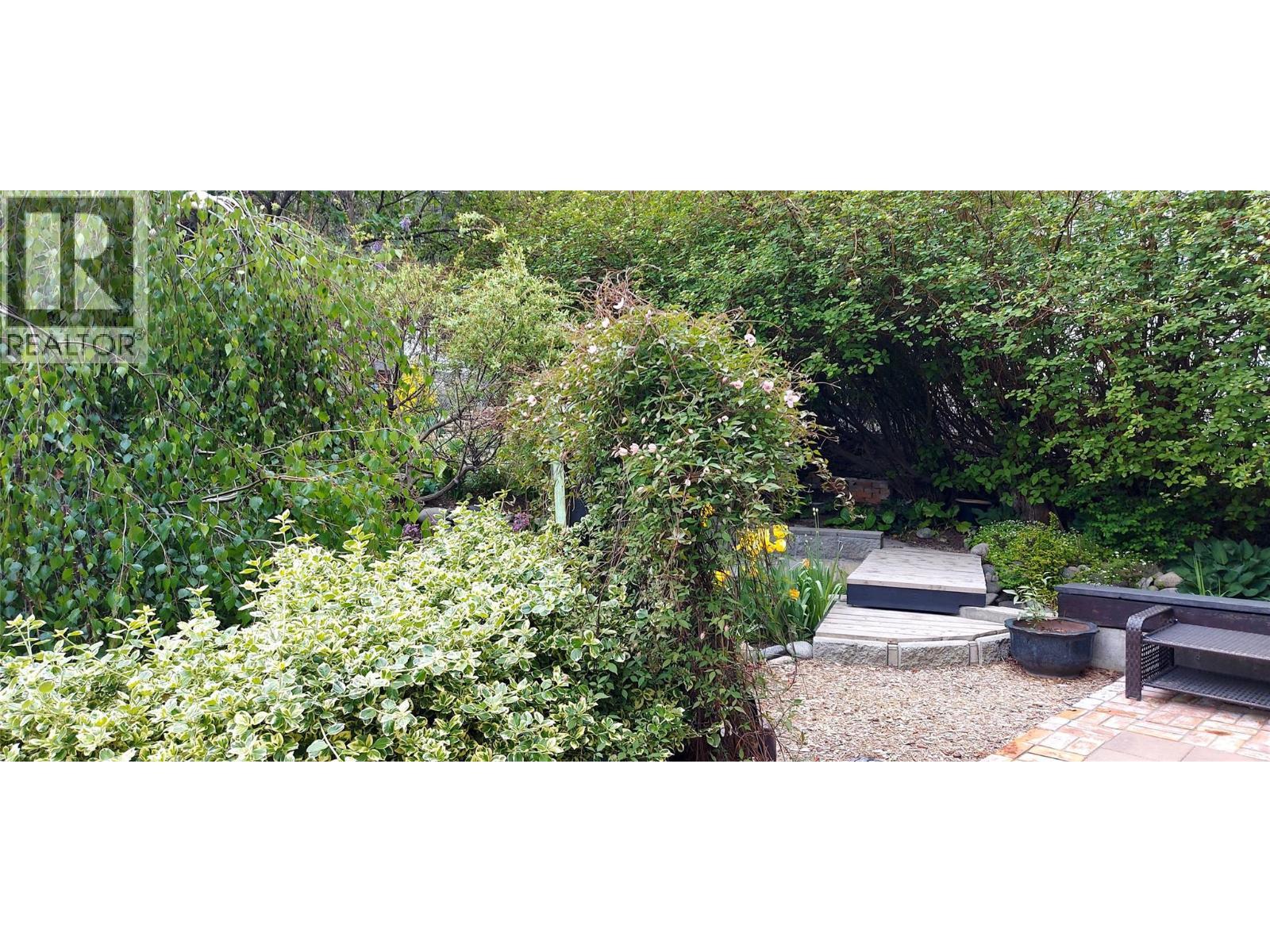 5706 Butler Street. Summerland, British Columbia