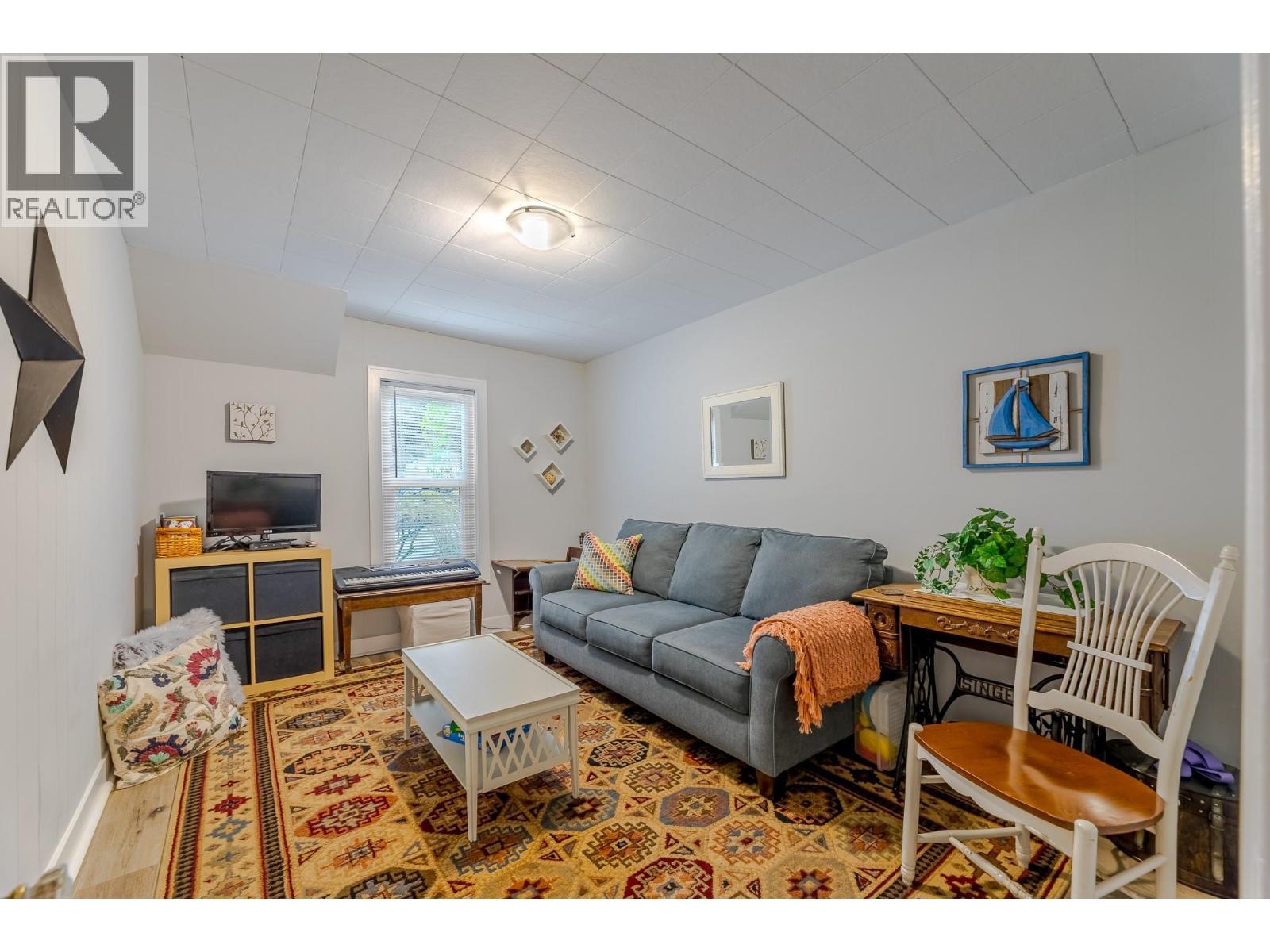 5706 Butler Street. Summerland, British Columbia