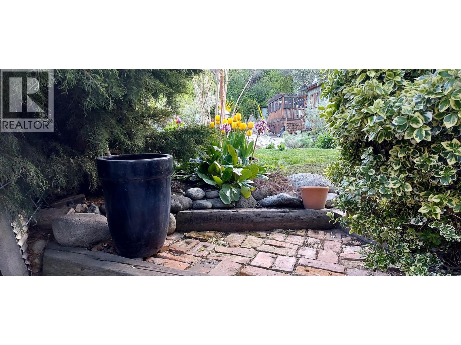 5706 Butler Street. Summerland, British Columbia