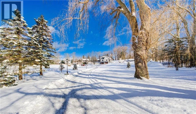 895 Jerseyville Road W, Jerseyville