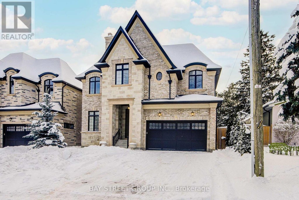 75 Douglas Road, Richmond Hill (oak Ridges Lake Wilcox)