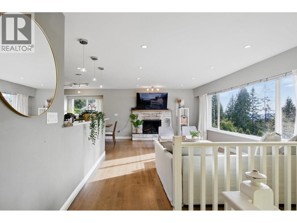 4938 Redonda Drive, North Vancouver