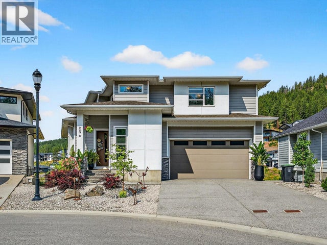 2578 Crown Crest Place, West Kelowna