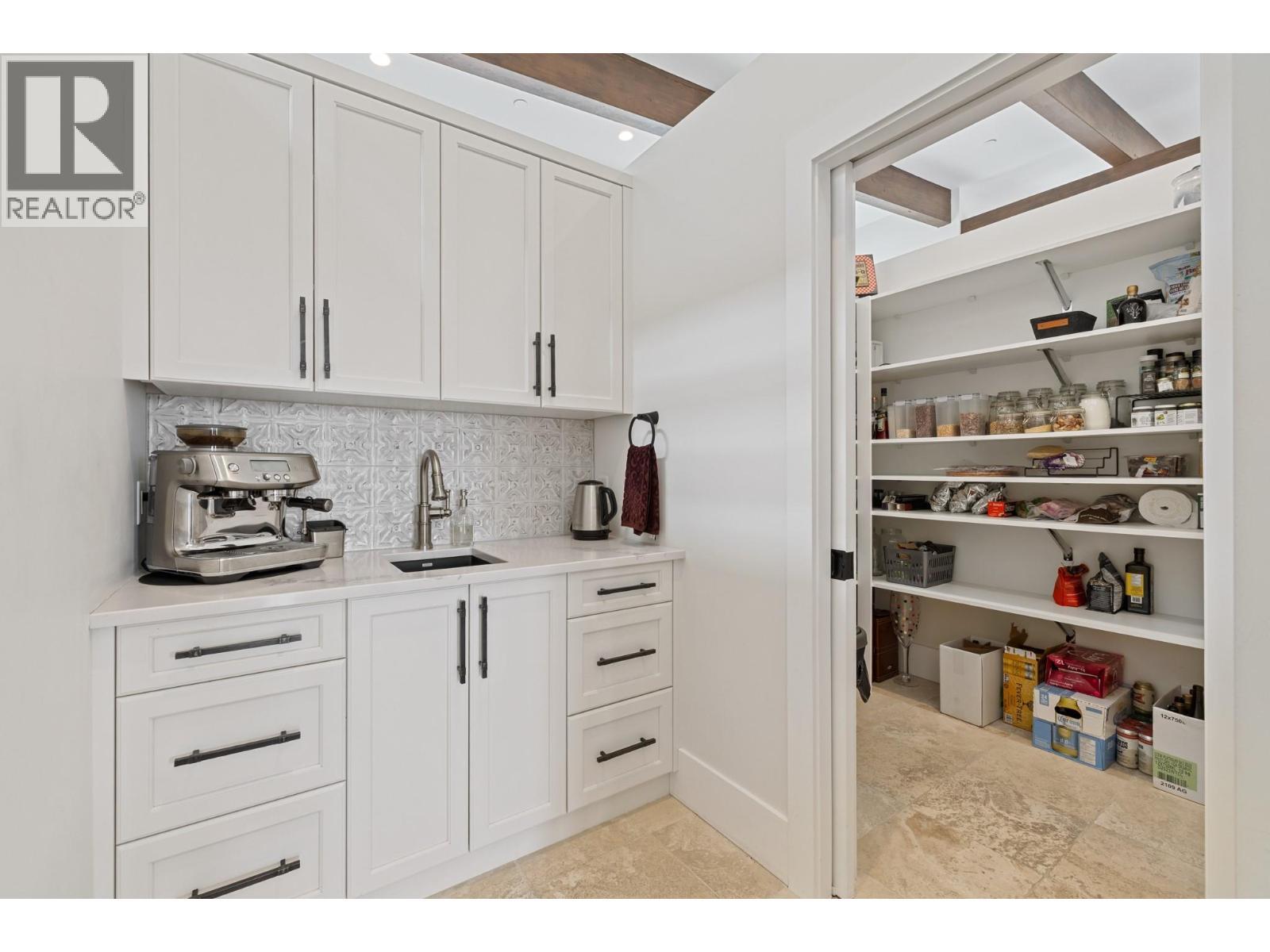 9532 Benchland Drive. Lake Country, British Columbia