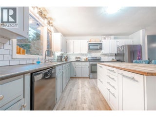 825 Ohlhausen Road. Revelstoke, British Columbia