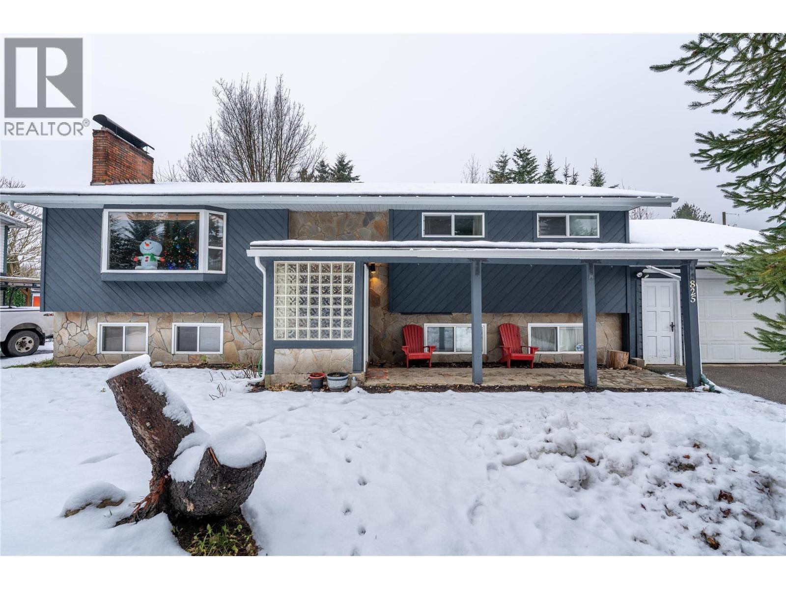 825 Ohlhausen Road. Revelstoke, British Columbia