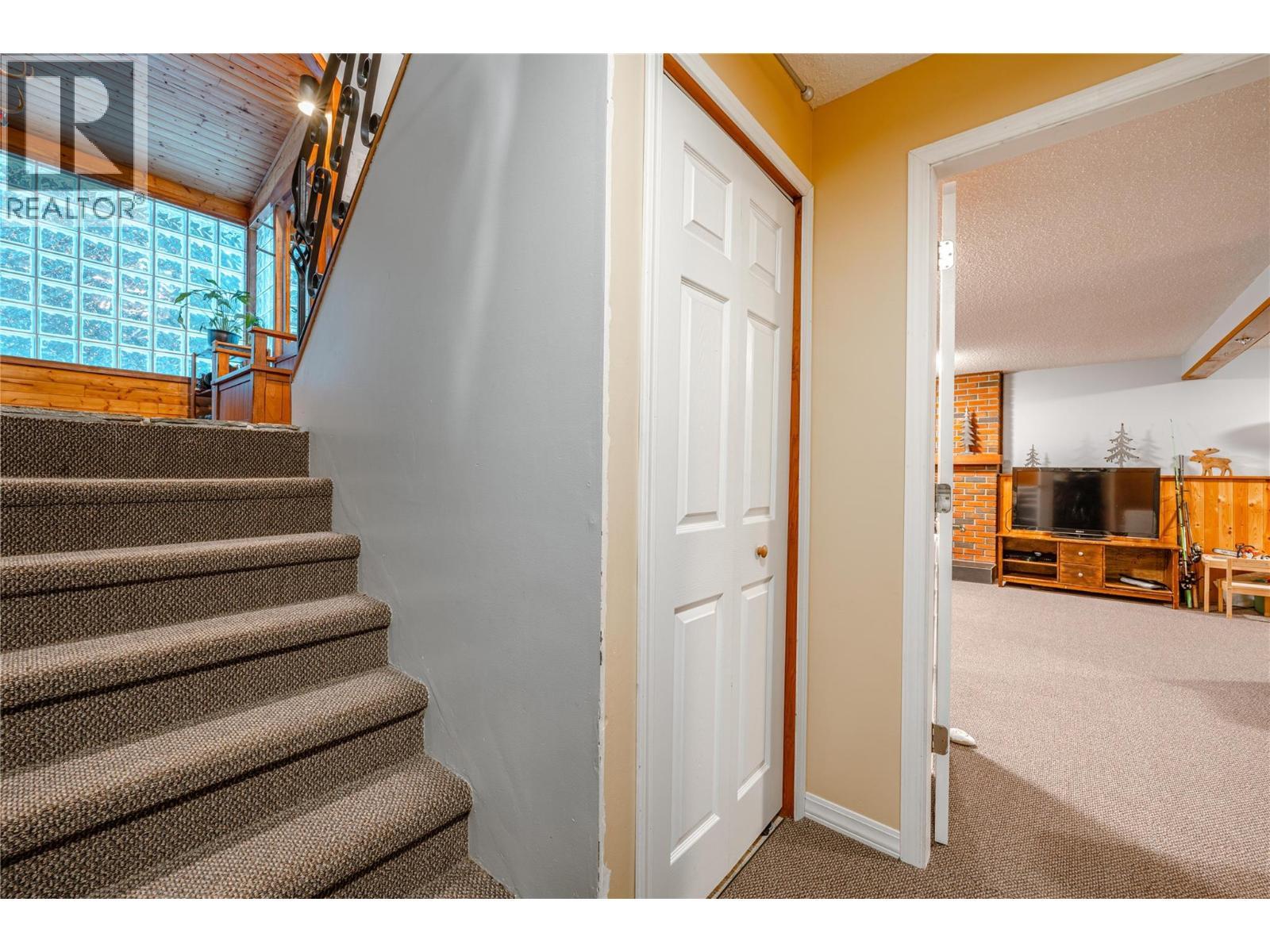 825 Ohlhausen Road. Revelstoke, British Columbia