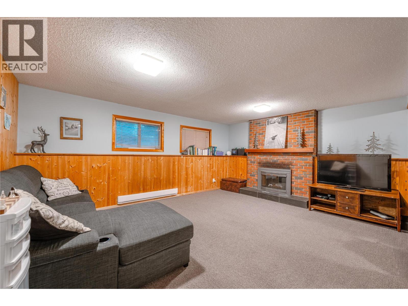 825 Ohlhausen Road. Revelstoke, British Columbia