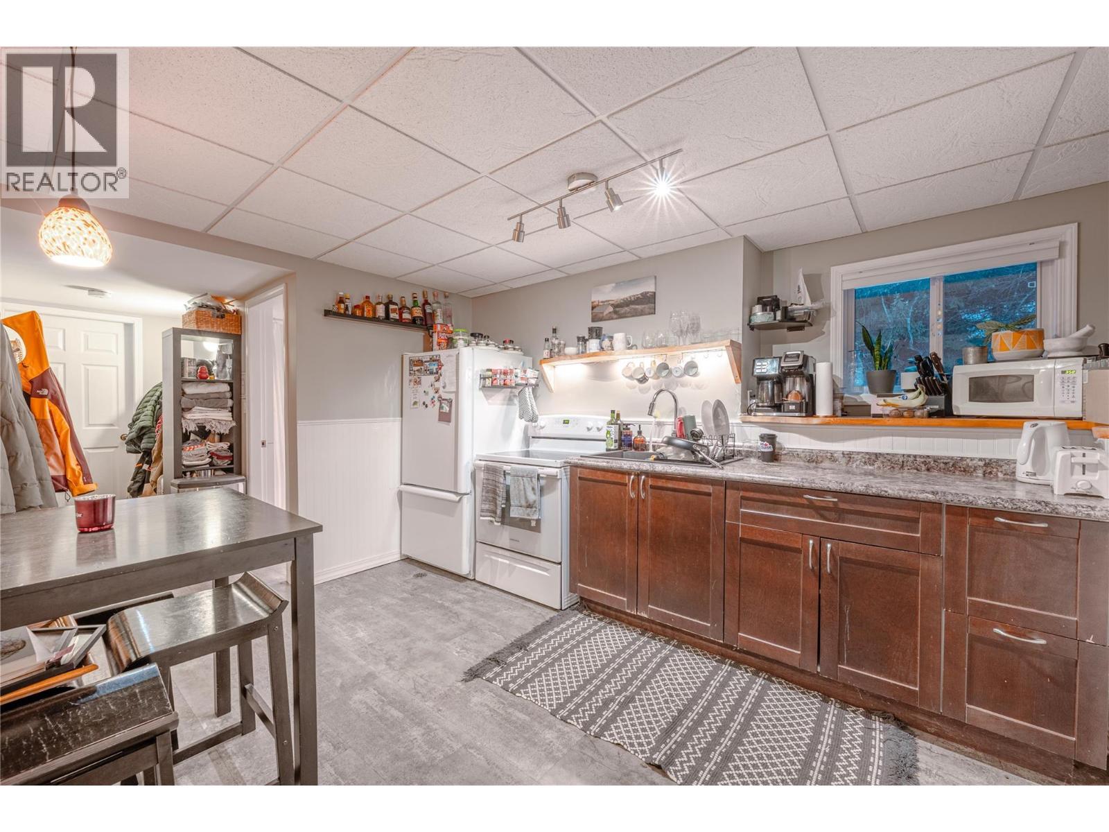 825 Ohlhausen Road. Revelstoke, British Columbia