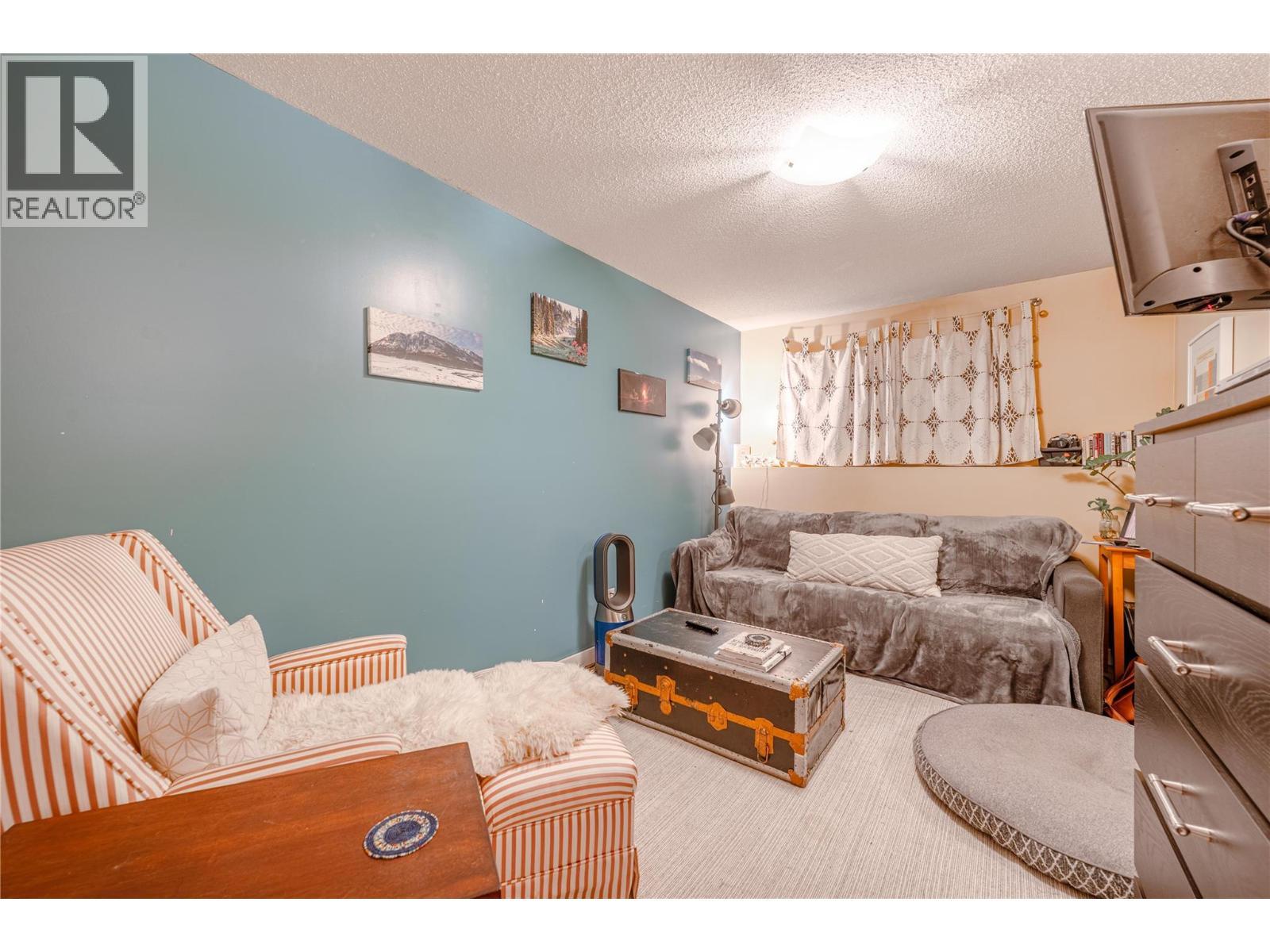 825 Ohlhausen Road. Revelstoke, British Columbia