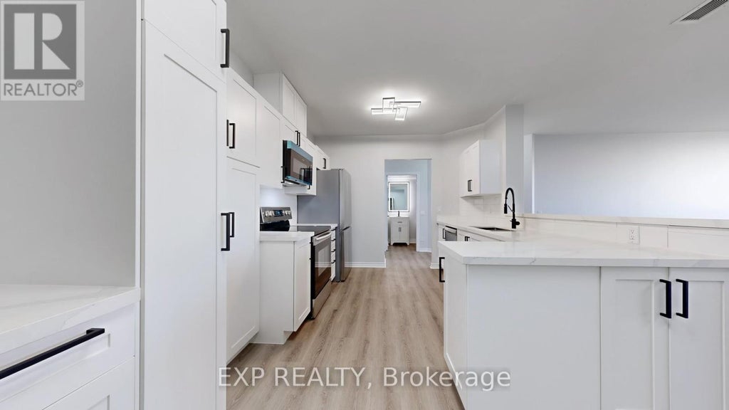 Ph09 - 115 Omni Drive, Toronto (bendale)