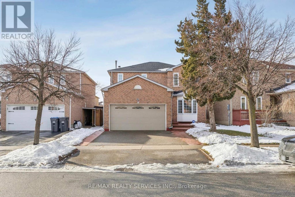 7 Duggan Drive, Brampton (fletcher's West)