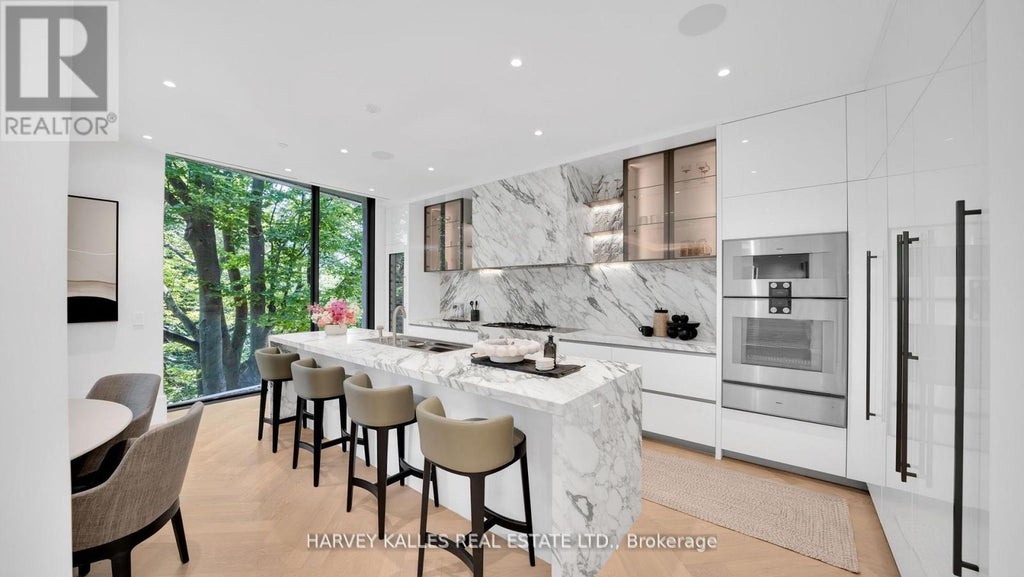 304 - 7 Dale Avenue, Toronto (rosedale-Moore Park)