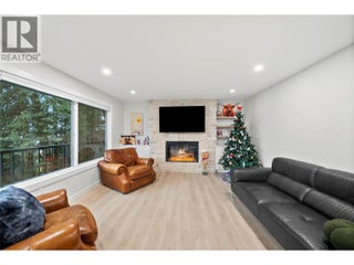 2022 Eagle Bay Road. Blind Bay, British Columbia