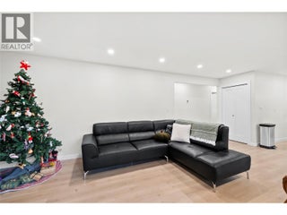 2022 Eagle Bay Road. Blind Bay, British Columbia