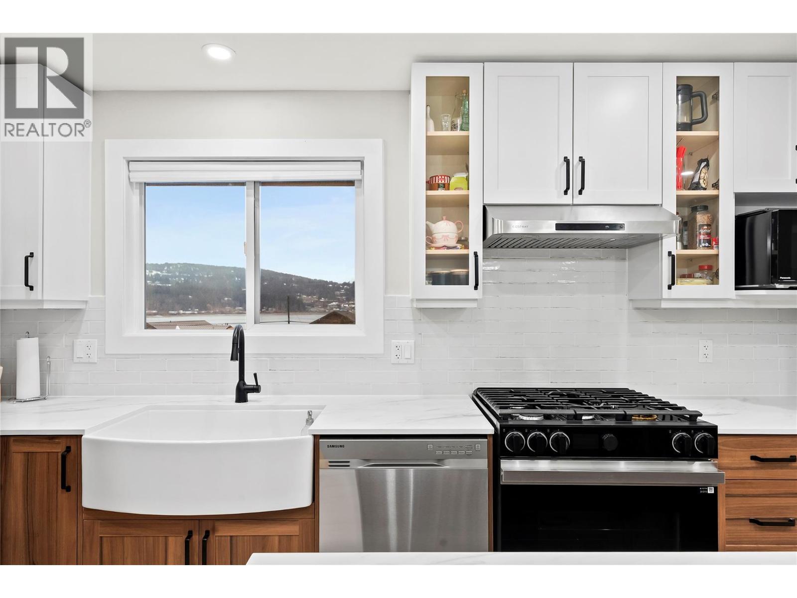 2022 Eagle Bay Road. Blind Bay, British Columbia