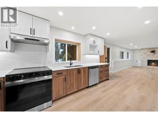 2022 Eagle Bay Road. Blind Bay, British Columbia