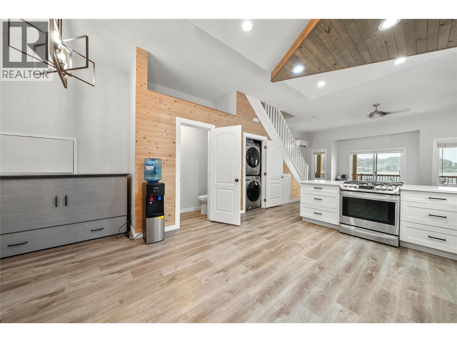 2022 Eagle Bay Road. Blind Bay, British Columbia