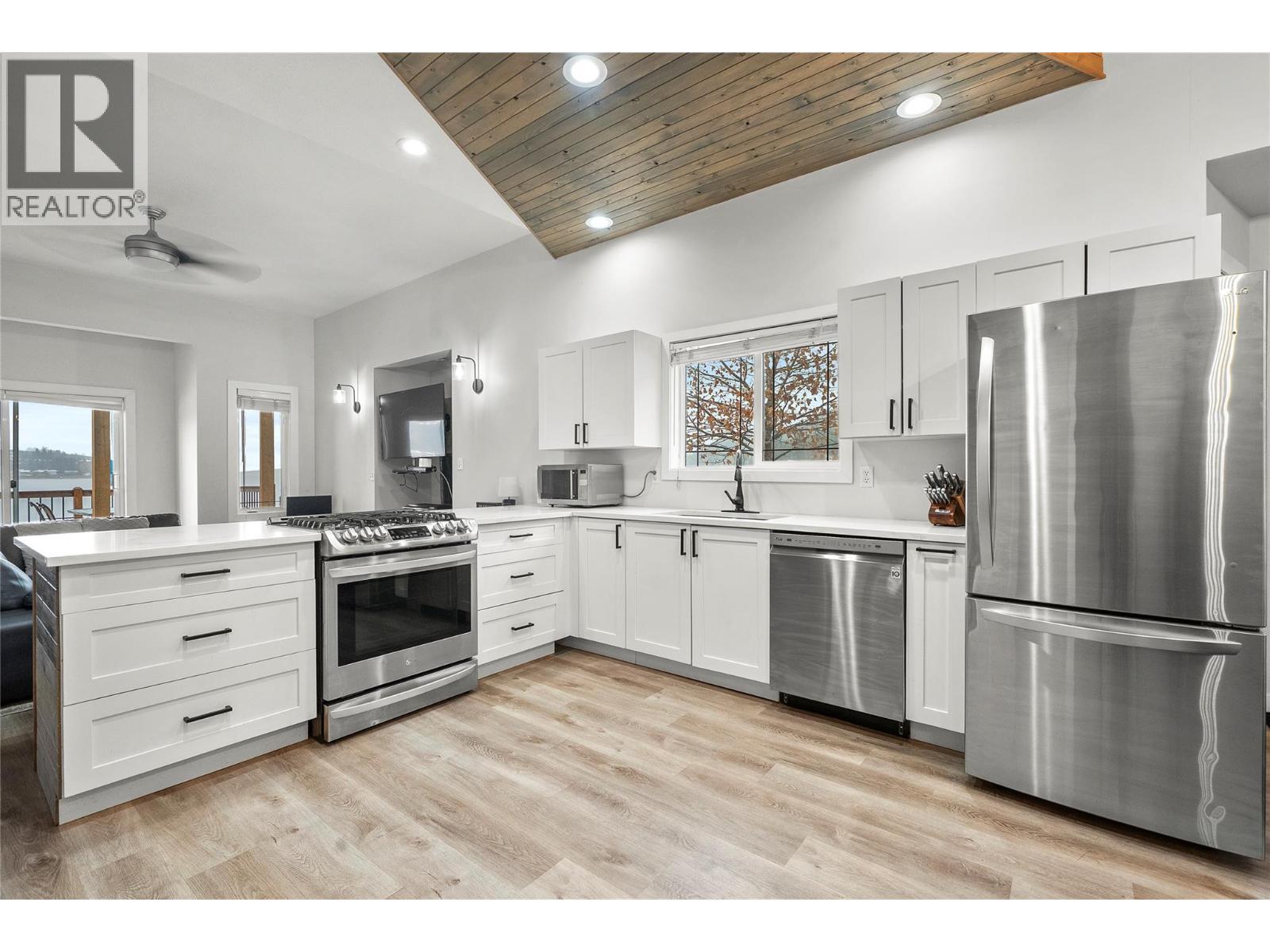 2022 Eagle Bay Road. Blind Bay, British Columbia