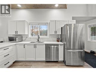 2022 Eagle Bay Road. Blind Bay, British Columbia