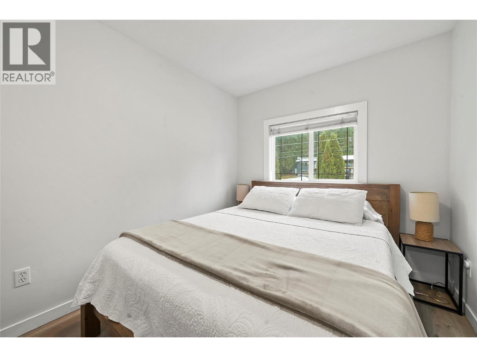 2022 Eagle Bay Road. Blind Bay, British Columbia