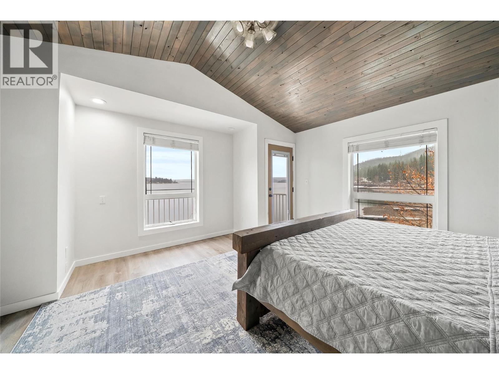 2022 Eagle Bay Road. Blind Bay, British Columbia