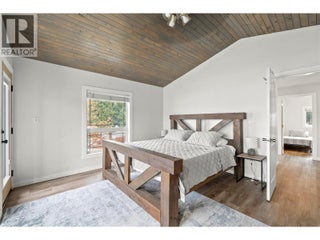 2022 Eagle Bay Road. Blind Bay, British Columbia