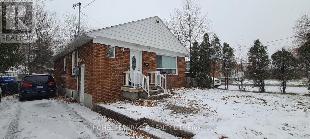 14 Dallner Road, Toronto (downsview-Roding-Cfb)