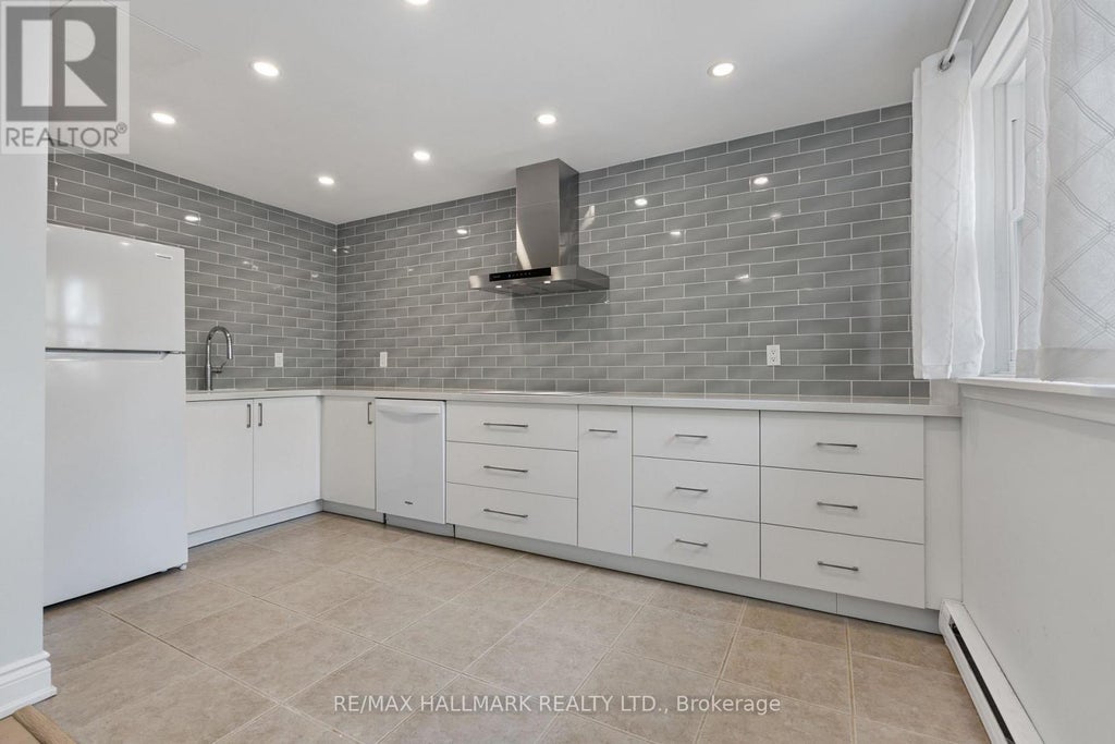 130 - 3040 Constitution Boulevard, Mississauga (applewood)