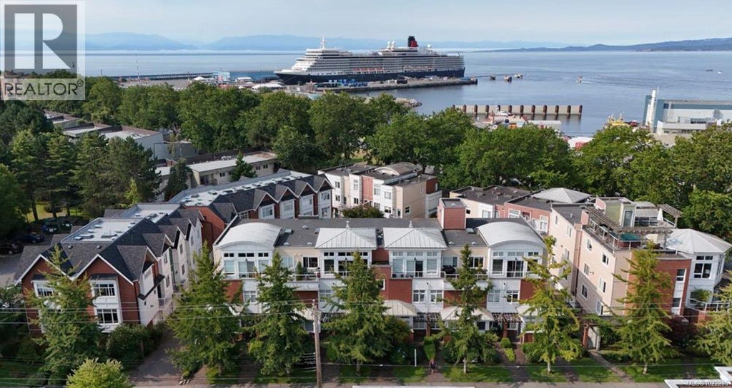 36 60 Dallas Rd, Victoria