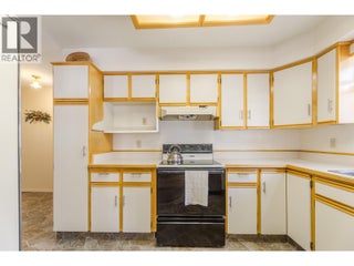 17017 Snow Avenue Unit# 12. Summerland, British Columbia