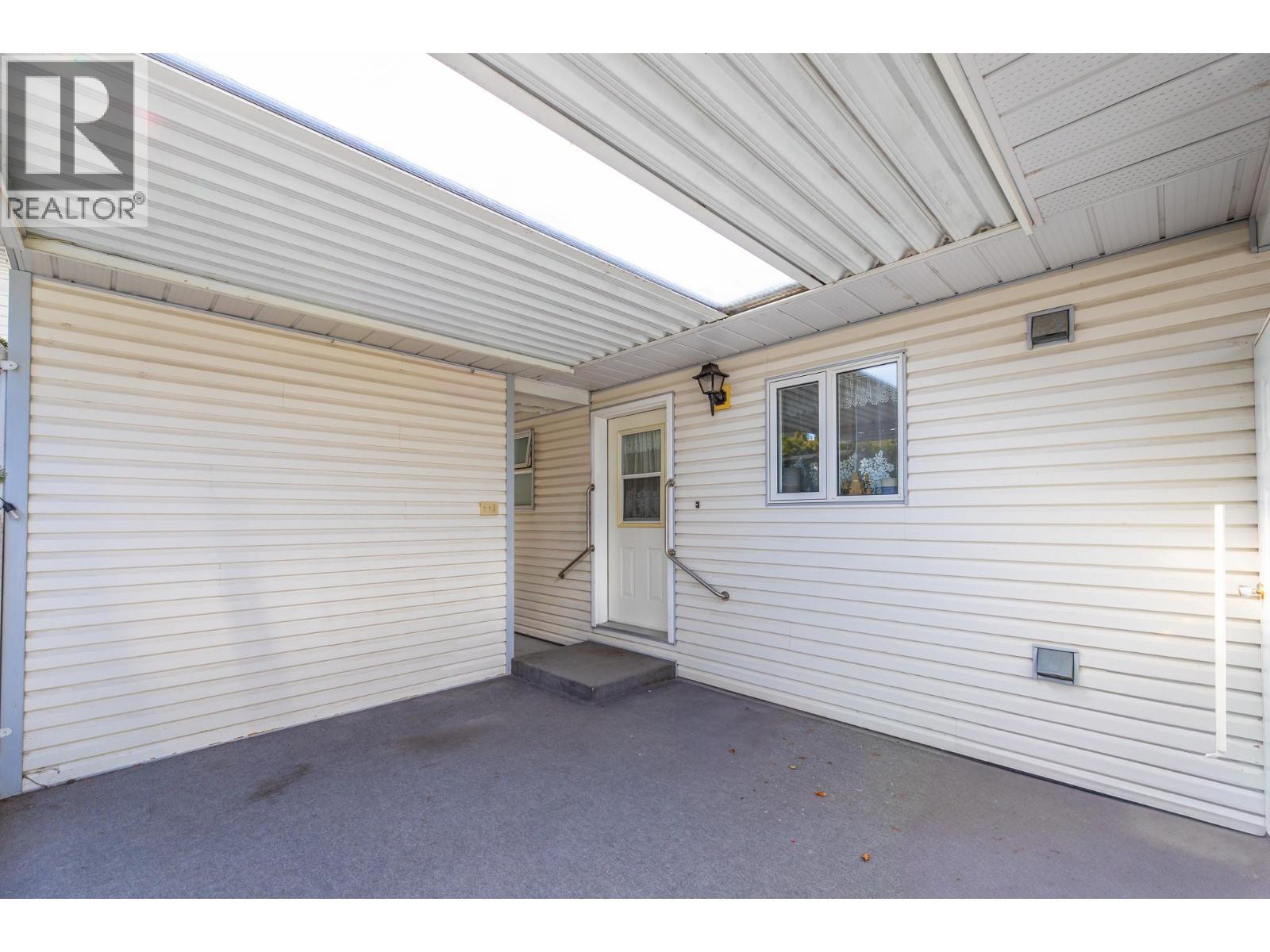 17017 Snow Avenue Unit# 12. Summerland, British Columbia