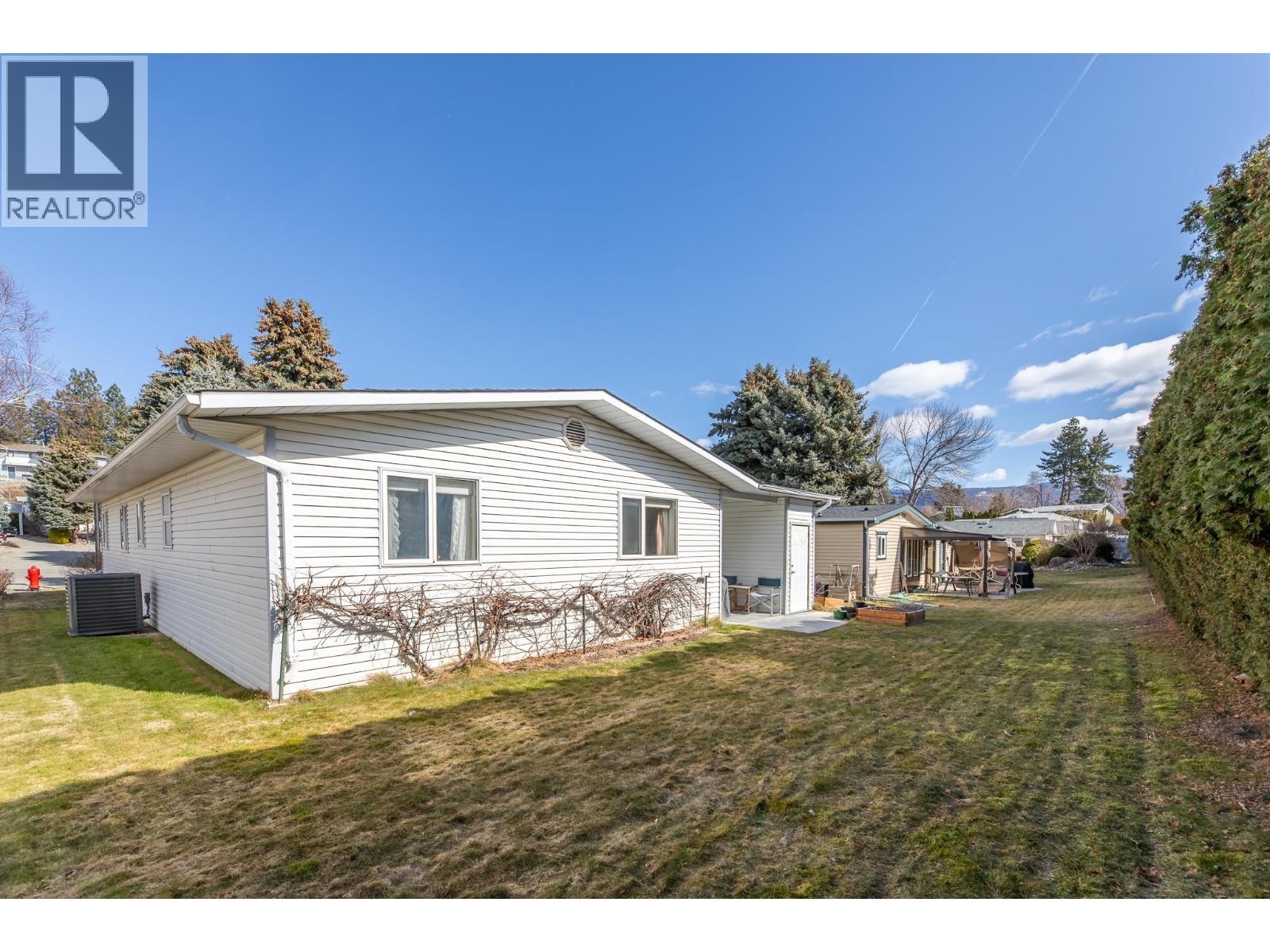 17017 Snow Avenue Unit# 12. Summerland, British Columbia