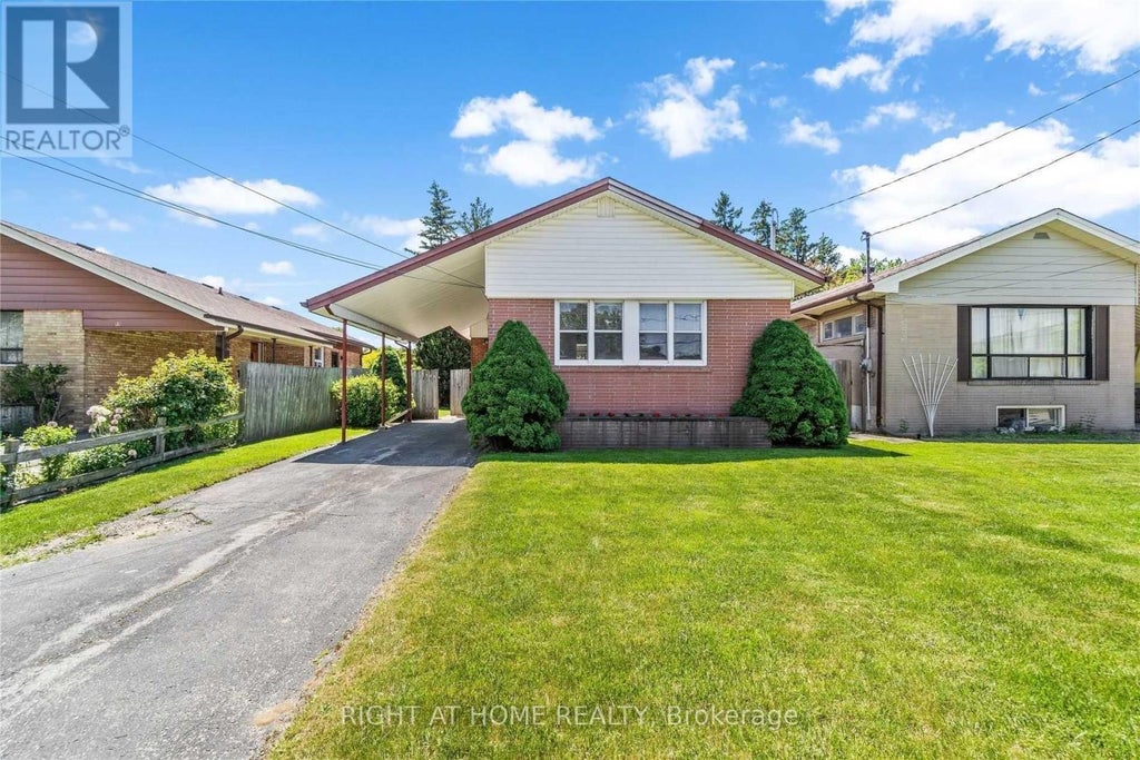 15 Arnprior Road, Toronto (bendale)